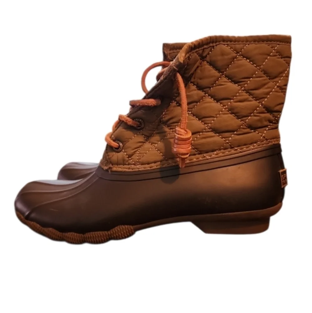 Sperry Women's Saltwater Quilted Duck Boot Size 5 olive green & blue Waterproof